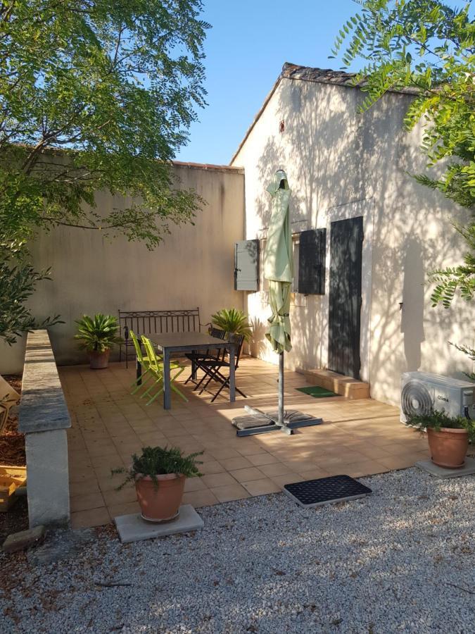 Appartement 2 Pers Avec Acces Piscine Saint-Rémy-de-Provence Exterior photo